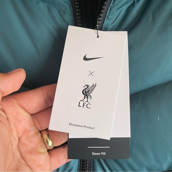 Nike Liverpool FC Windrunner Men’s Down-Fill Vest‎ - Picture 7 of 12
